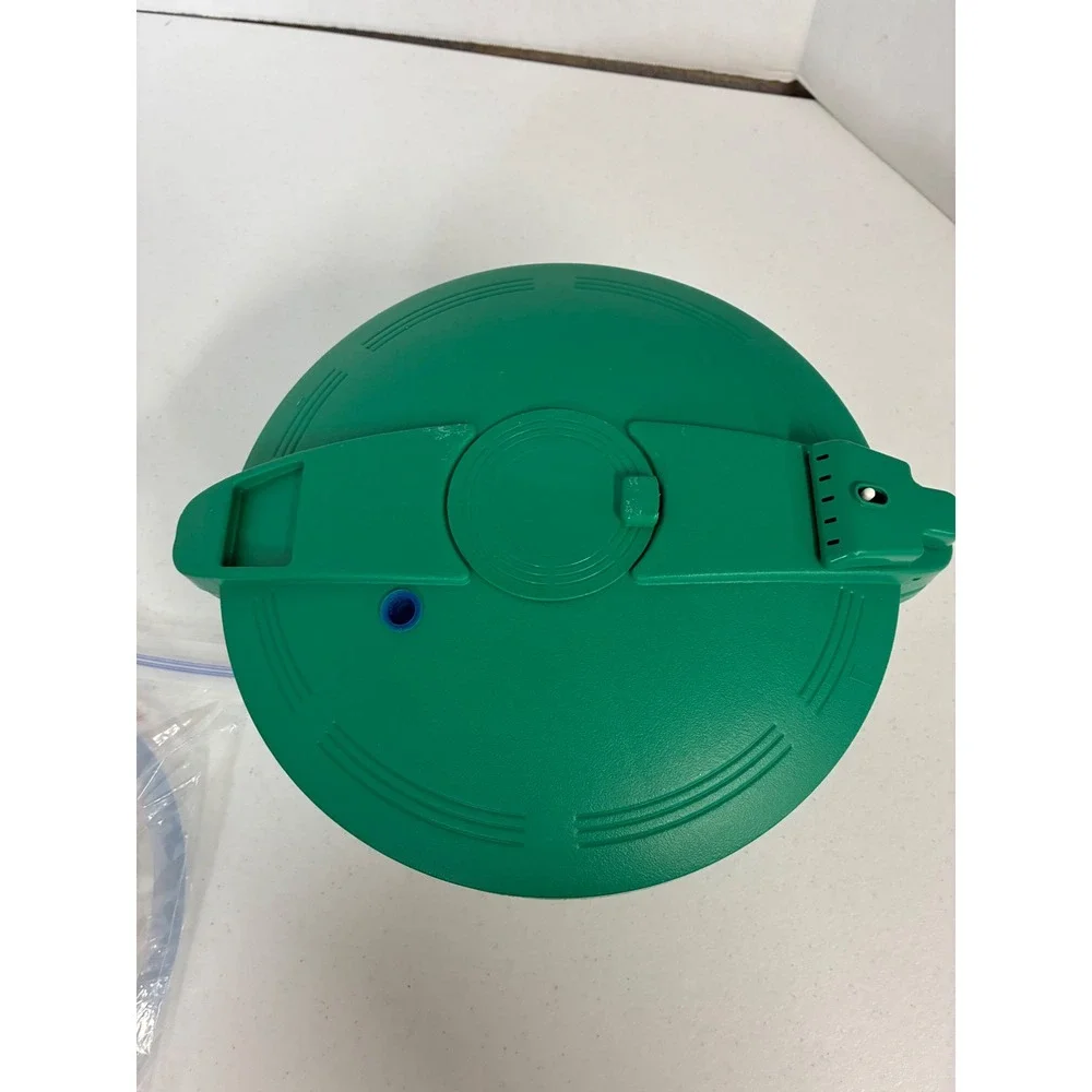 Green Microwave Pressure Cooker with Manual and Extra Gasket Locking Lid NEW